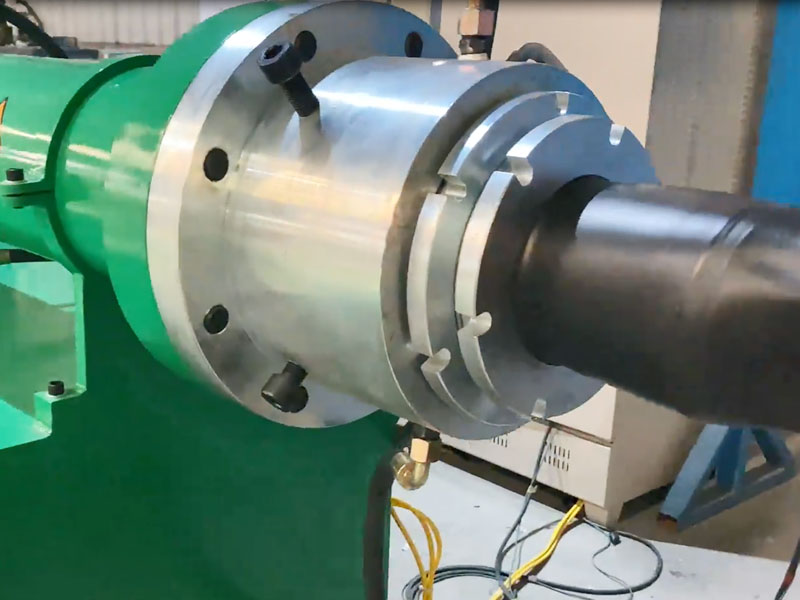 150型銷(xiāo)釘式橡膠擠出機視頻